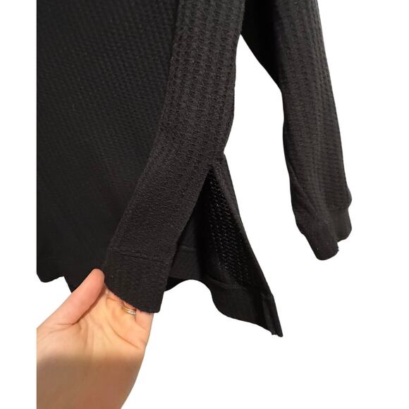 Sanctuary Black waffle side slit pullover sweater Women's size XS - Picture 2 of 4